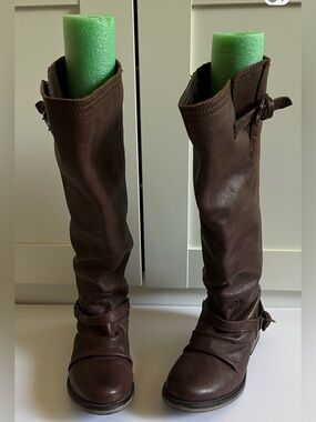 Steve Madden Ravinn Brown
Leather Zip Knee High Boots
Womens Size 7